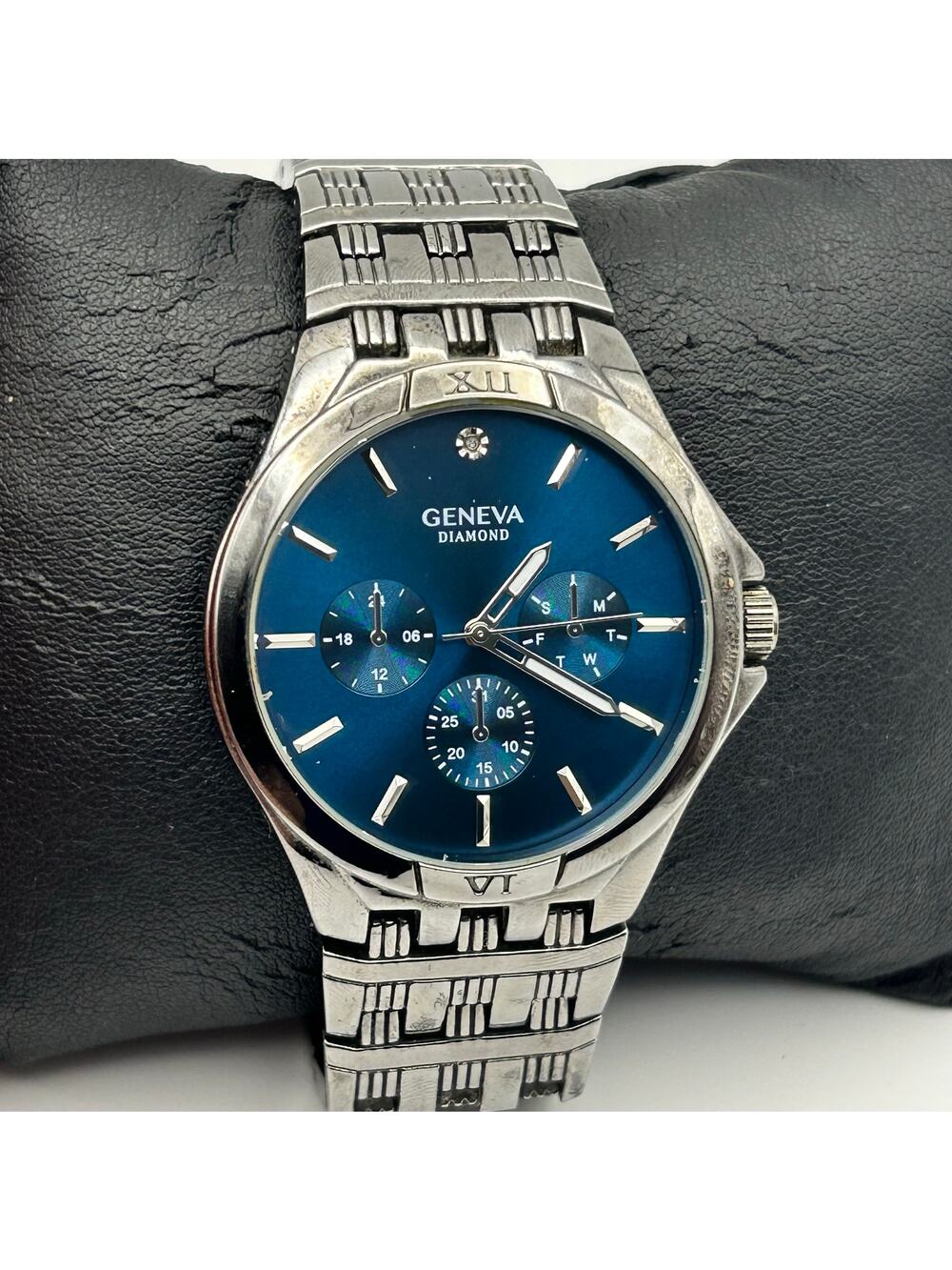 Men’s Geneva Diamond Accent Watch Blue Dial Working New Battery